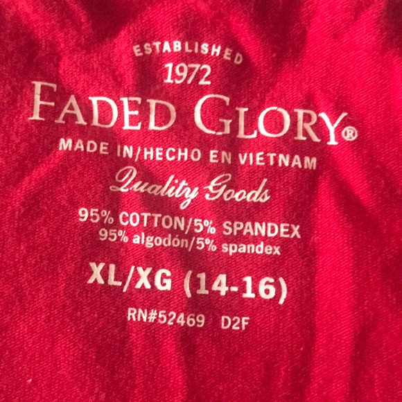 Red long sleeve t-shirt - Picture 3 of 3